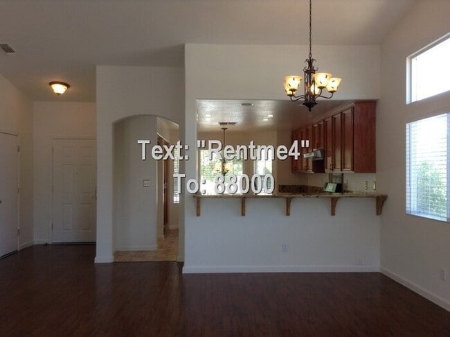 Building Photo - 3 Bedroom, 2 Bathroom Home in Elk Grove