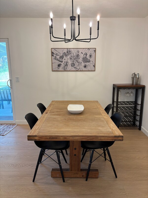 Foto del edificio - 1095 Calle Jazmin