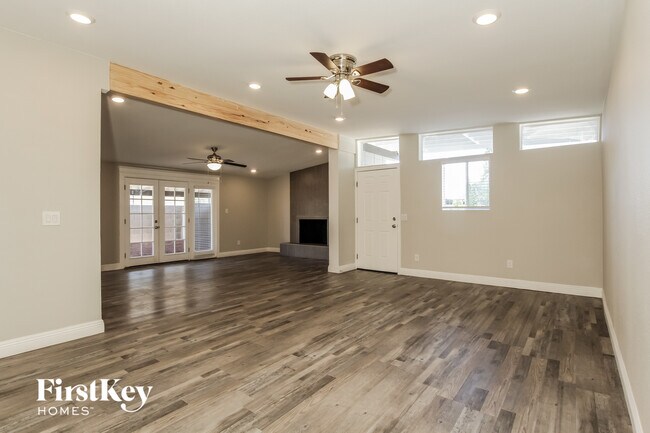 Foto del edificio - 3718 W Townley Ave