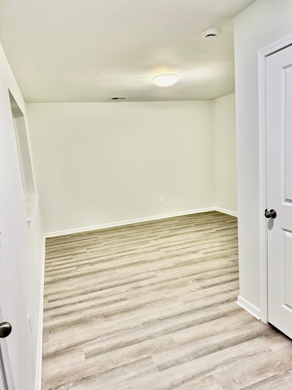 Foto del edificio - 4840 Ludlow Ln