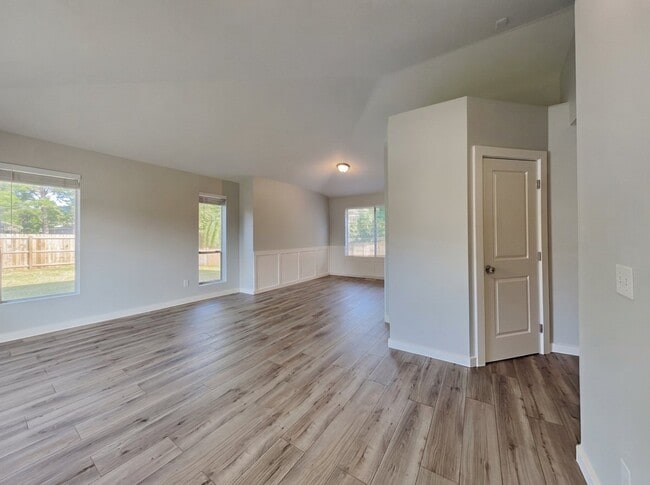 Building Photo - 6406 86th St Ct E