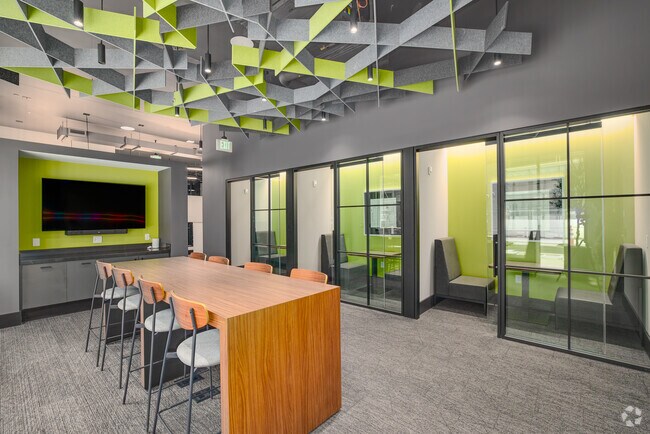 Centro de negocios abierto las 24 horas, los 7 días de la semana - AVE Constitution