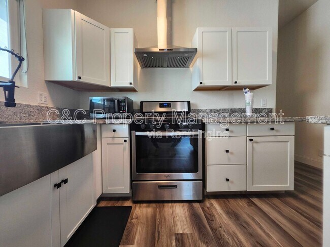 Foto del edificio - 170 N Gale Hill Ave