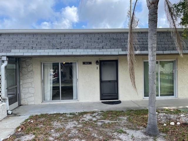 Foto principal - 9824 Hidden Ln