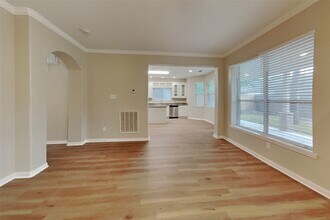 Building Photo - 26871 Castlecliff Ln