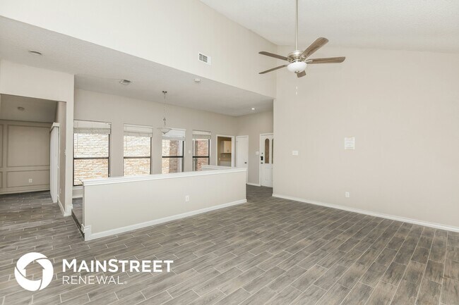 Foto del edificio - 2206 Mediterranean Ave