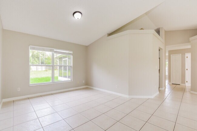 Building Photo - 12025 Goldenstar Ln