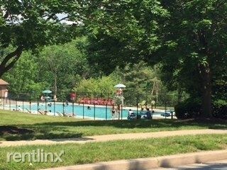 Foto del edificio - 3 br, 3 bath Townhome - 3492 Plumtree Drive D