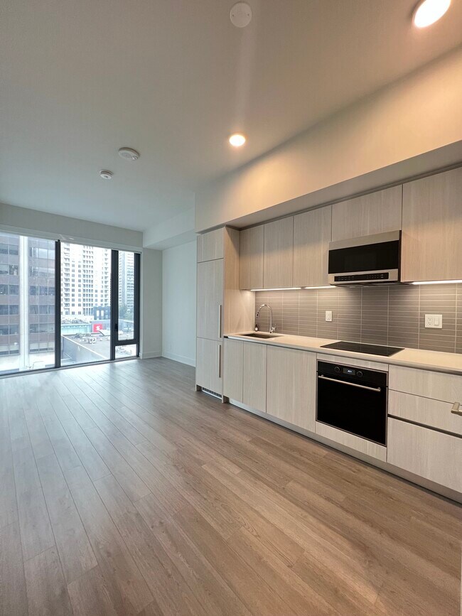 Photo du bâtiment - 3904-8 Cumberland St Toronto ON M4W 0B6
