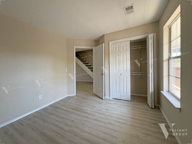 Foto del edificio - 110 Kimberling Shores Ln