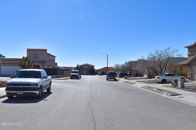 Foto del edificio - 7313 Brick Dust St