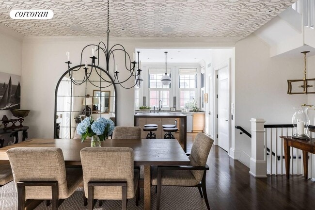 Building Photo - 43 Church St