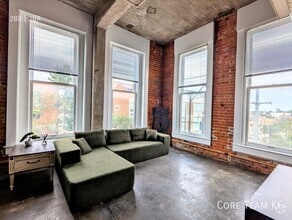 Building Photo - 500 Delaware St