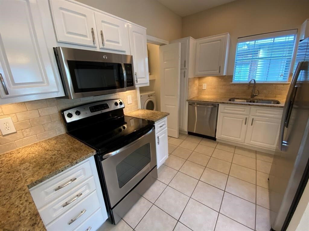 Foto del edificio - 2350 Westcreek Ln