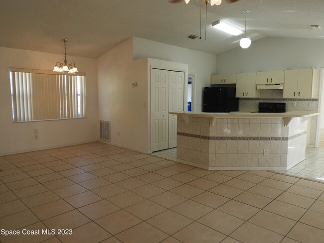 Foto del edificio - 1420 Denali St SE