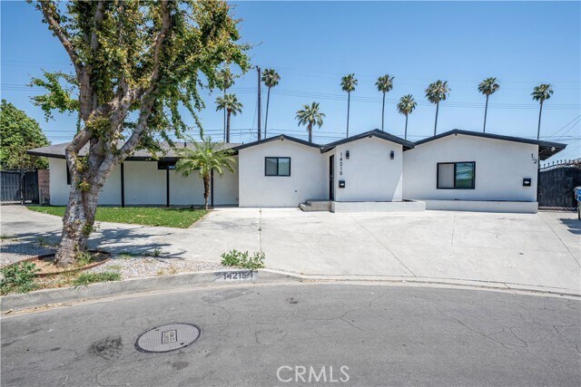 Foto principal - 14215 Ragus St