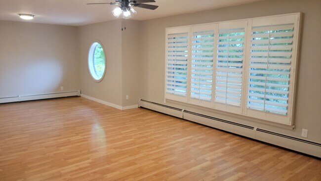 Foto del edificio - 3 Bed, 3 Bath with Downstairs Kitchenette ...