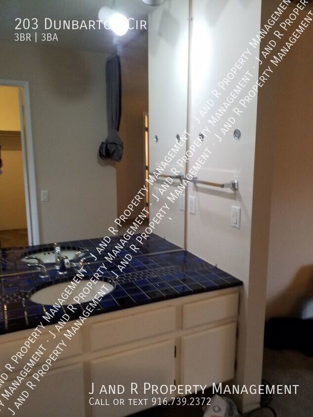 Primary Photo - 3 bedroom in Campus Commons