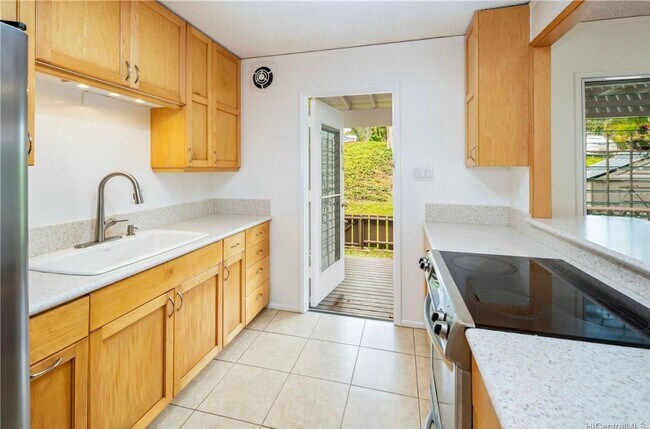 Foto del edificio - Beautiful Updated 3BR Unit!!