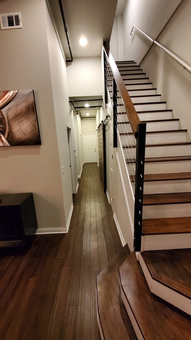 1548 119th St Unit 300, Whiting, IN 46394 Condo for Rent in Whiting