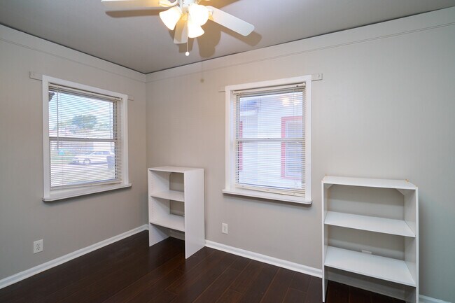Foto del edificio - 1628 32nd Ave N