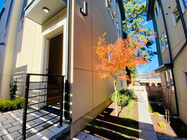 Foto del edificio - 4419 Meridian Ave N