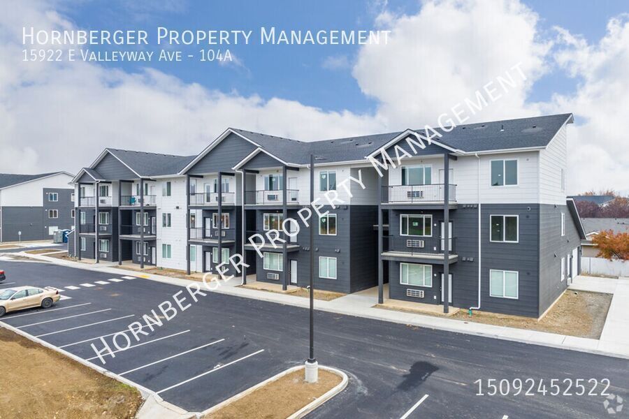 Foto principal - New Construction! Spacious 1 Bed 1 Bath Un...