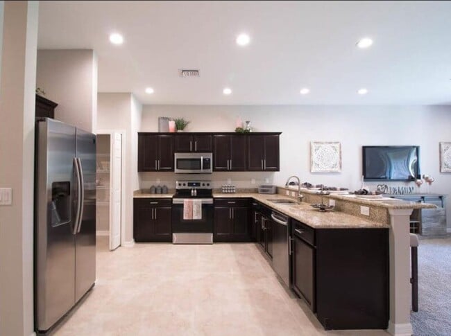 Building Photo - 1041 Grantham Dr