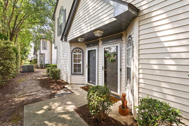 Foto del edificio - Updated condo-Brenneman Farms