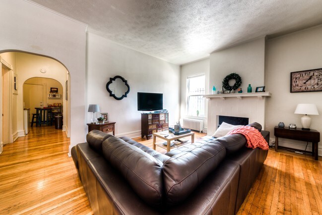 Foto del interior - 717 S Negley Ave