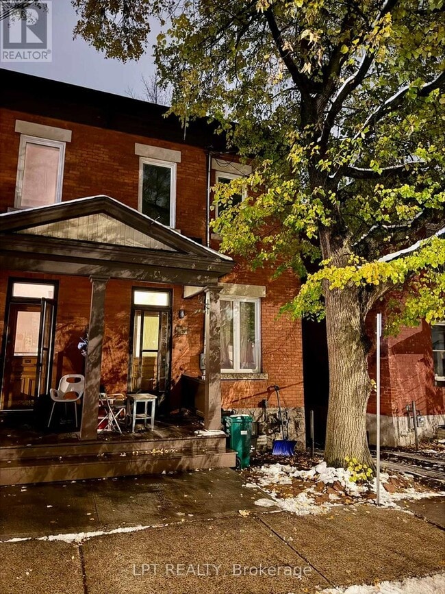 Building Photo - 342 Sunnyside Ave