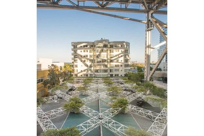 Foto del edificio - Waterfront Condo in South Beach