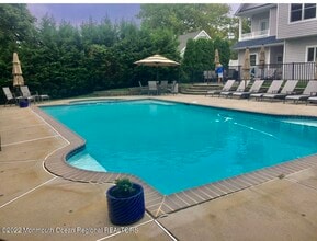 Building Photo - 229 Lockwood Ave