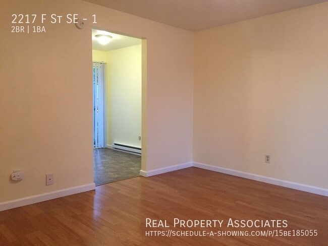 Foto del edificio - 2217 F St SE