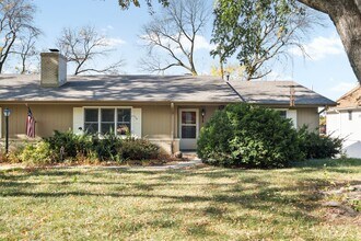 Building Photo - 1222-1224 S 118th St