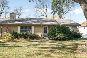 Building Photo - 1222-1224 S 118th St