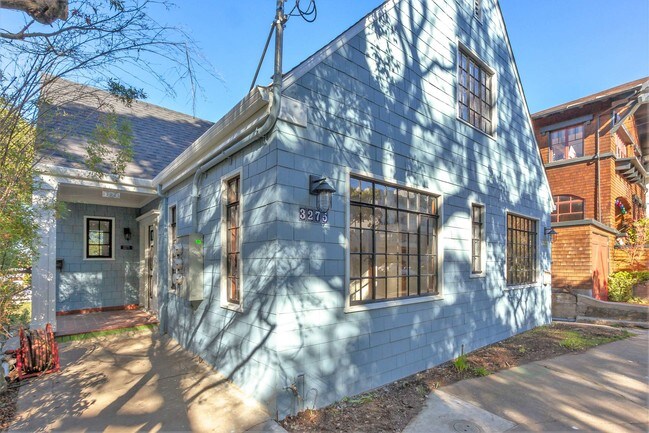 Building Photo - 3271 Kempton Ave