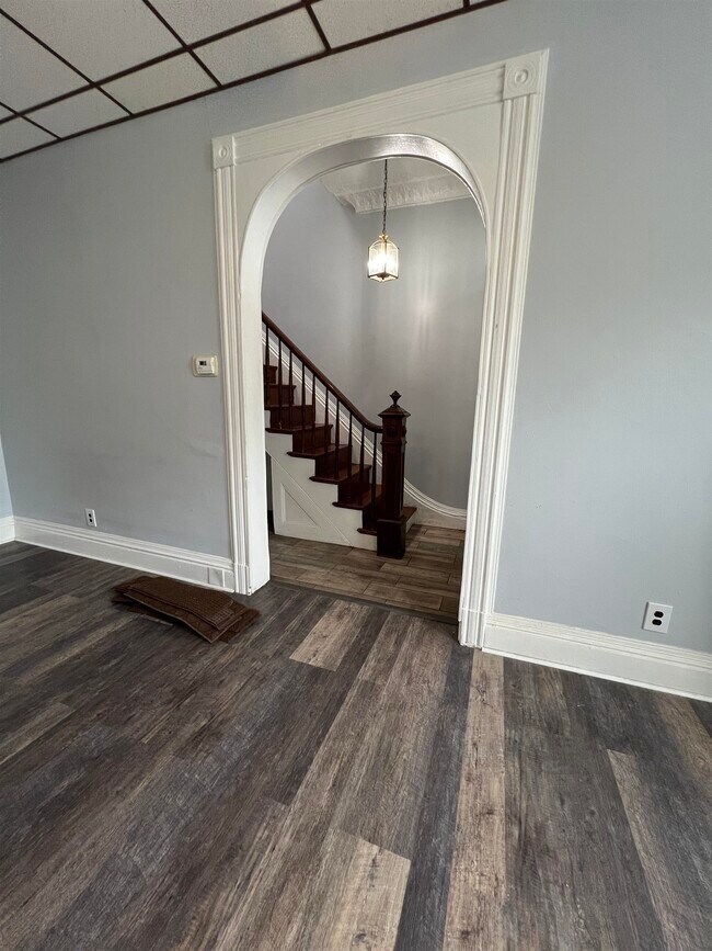 Foto del edificio - 19 Glenwood Ave