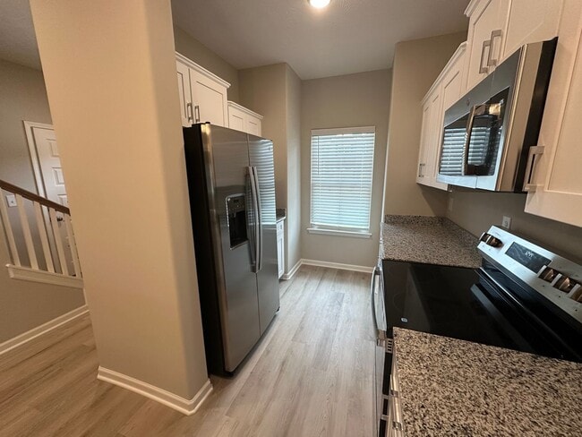 Foto del edificio - Brand New Townhome In Shelbyville - MOVE I...