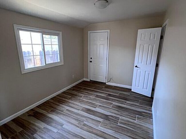Foto del edificio - Freshly remodeled home in the heart of San...