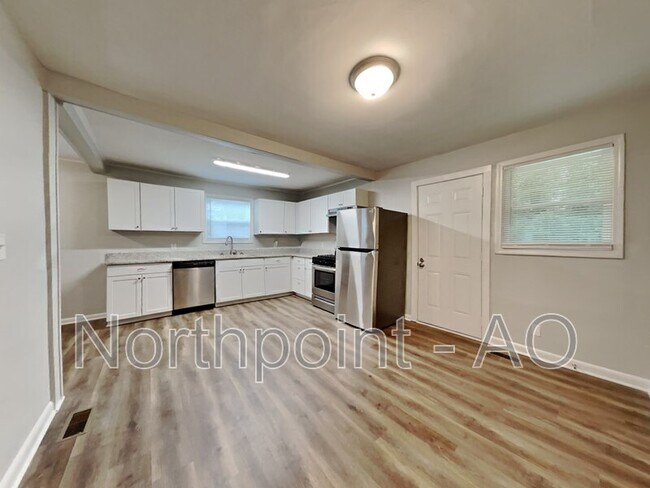 Building Photo - 1068 Blount Pl