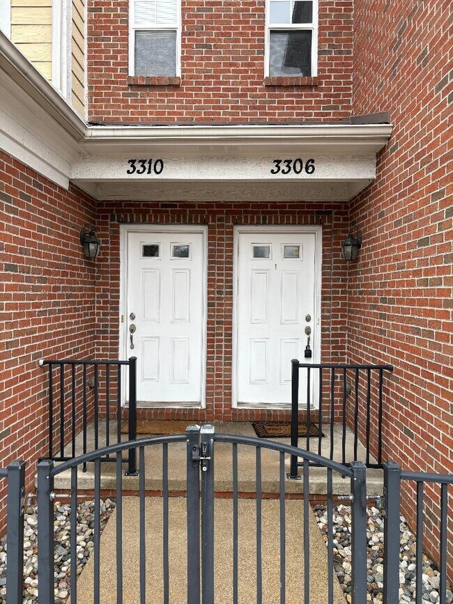 Foto del edificio - 3306 Hilton Rd