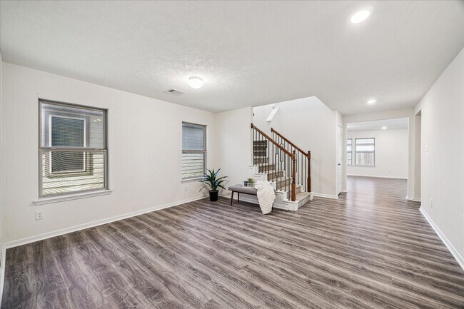 Foto del edificio - 2542 White Bluff Ln