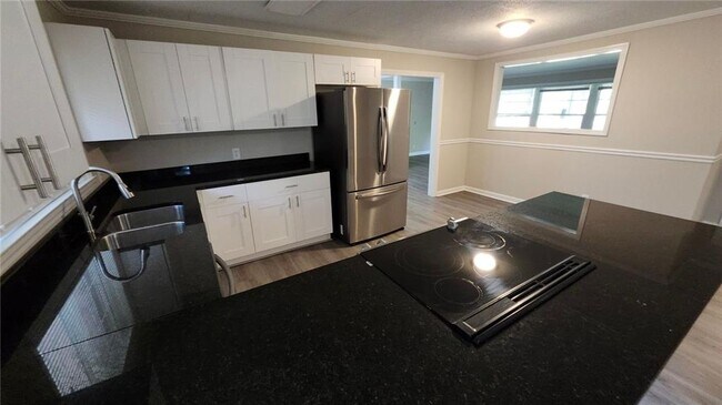 Foto del edificio - 2628 Browns Mill Rd SE