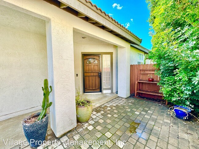 Foto del edificio - 4 br, 3 bath House - 2032 Paseo De Anza