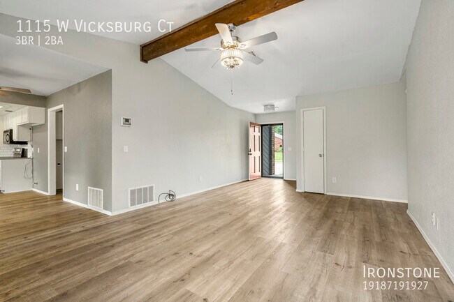Building Photo - 1115 W Vicksburg Court