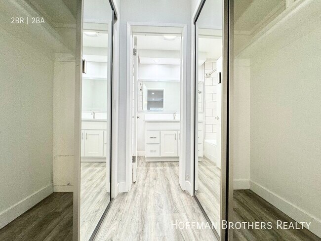 Foto del edificio - 231 N La Peer Dr