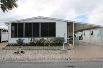 Building Photo - 2107 Palma Sola Blvd