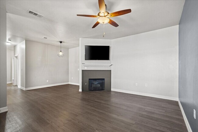 Foto del edificio - Pool, Spa, and Putting Green in Amazing Guard Gated 3 Bedroom Condo
