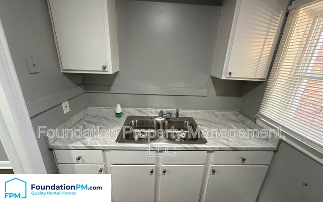 Foto del edificio - 3088 Beaumont Ave